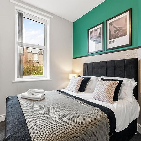 Апартаменты 20 Percent Off! Stylish Sheffield Abode Sleeps 12 Экстерьер фото