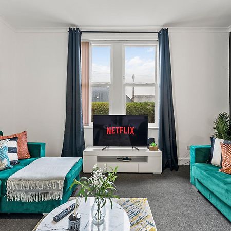 Апартаменты 20 Percent Off! Stylish Sheffield Abode Sleeps 12 Экстерьер фото