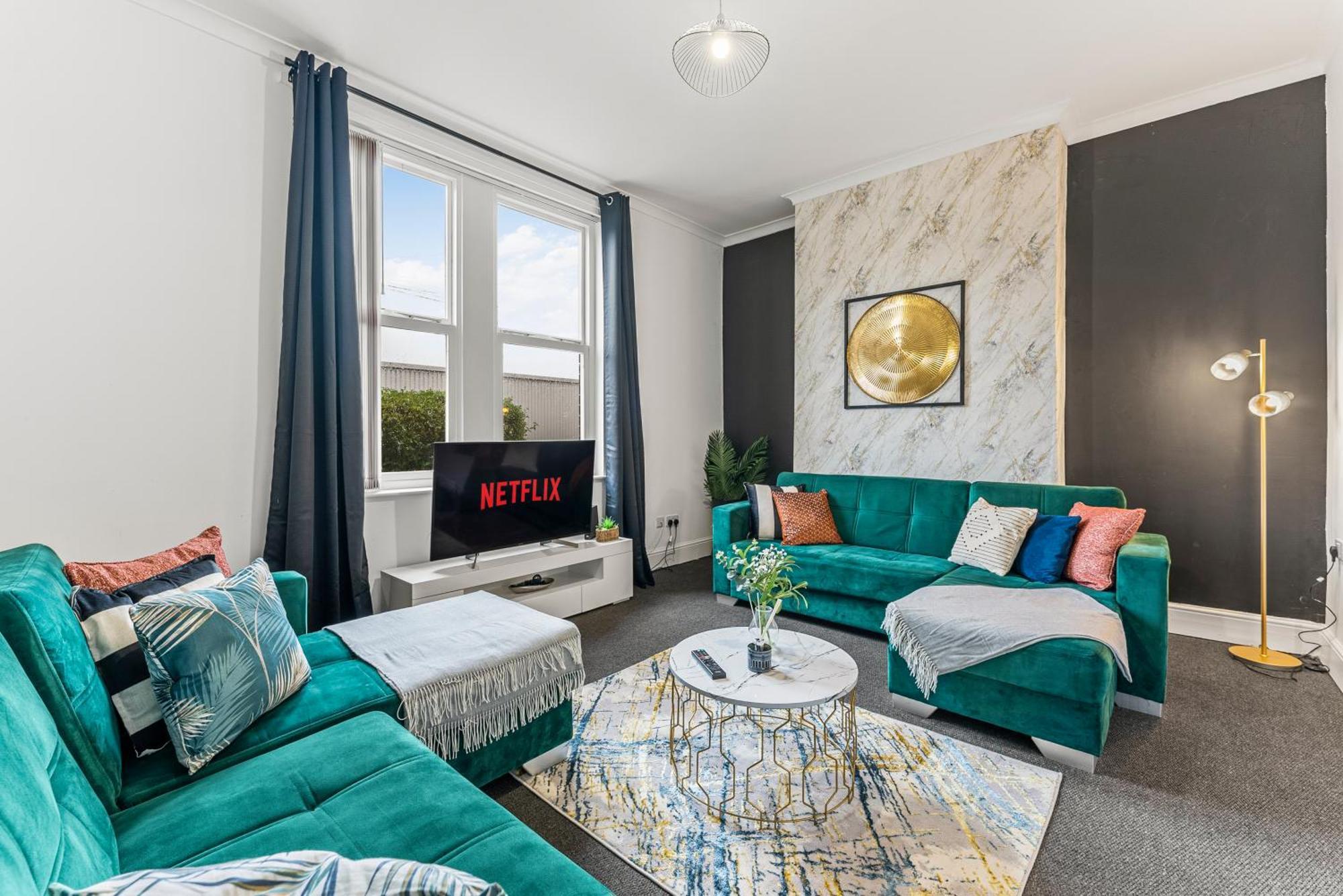 Апартаменты 20 Percent Off! Stylish Sheffield Abode Sleeps 12 Экстерьер фото