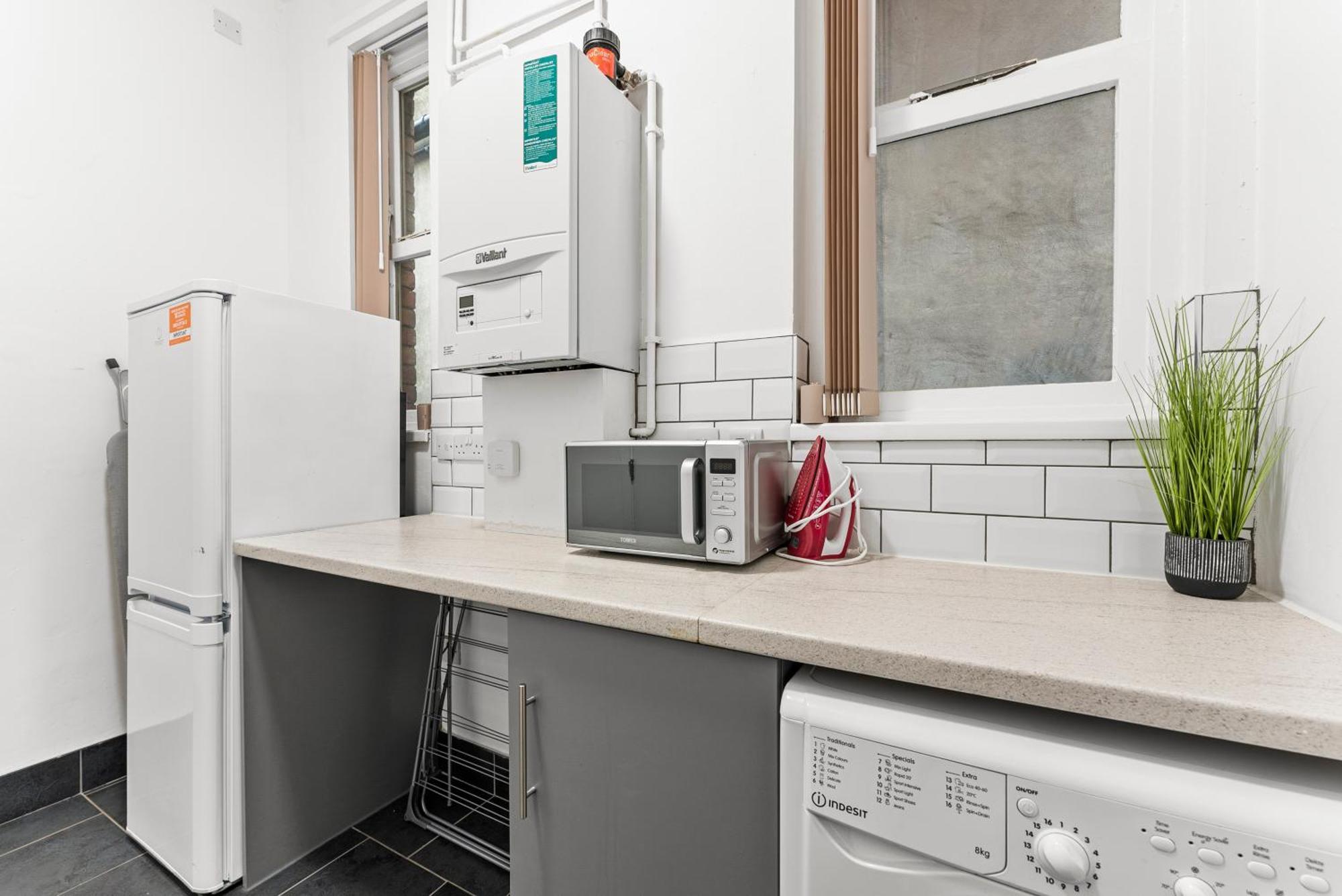 Апартаменты 20 Percent Off! Stylish Sheffield Abode Sleeps 12 Экстерьер фото