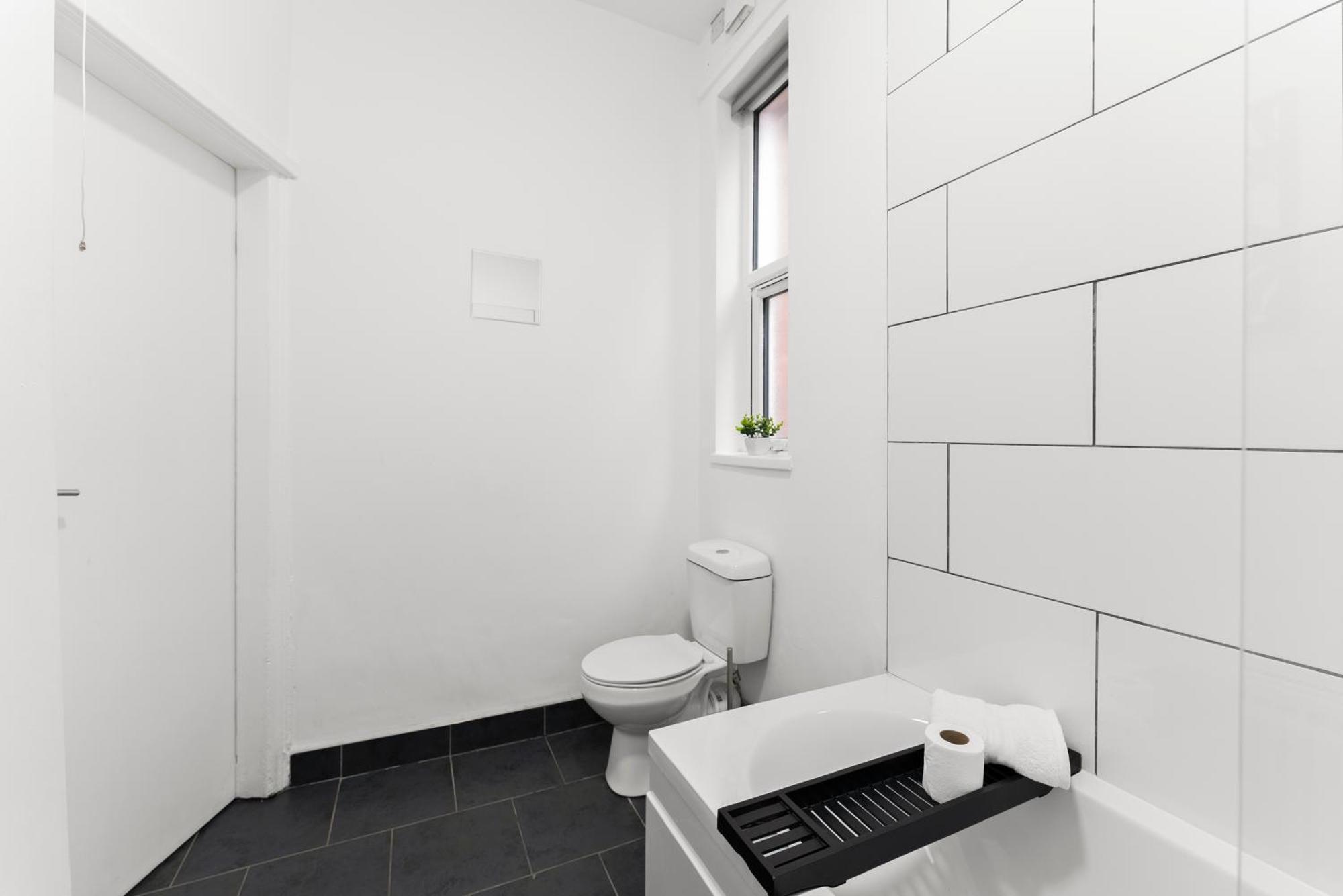 Апартаменты 20 Percent Off! Stylish Sheffield Abode Sleeps 12 Экстерьер фото