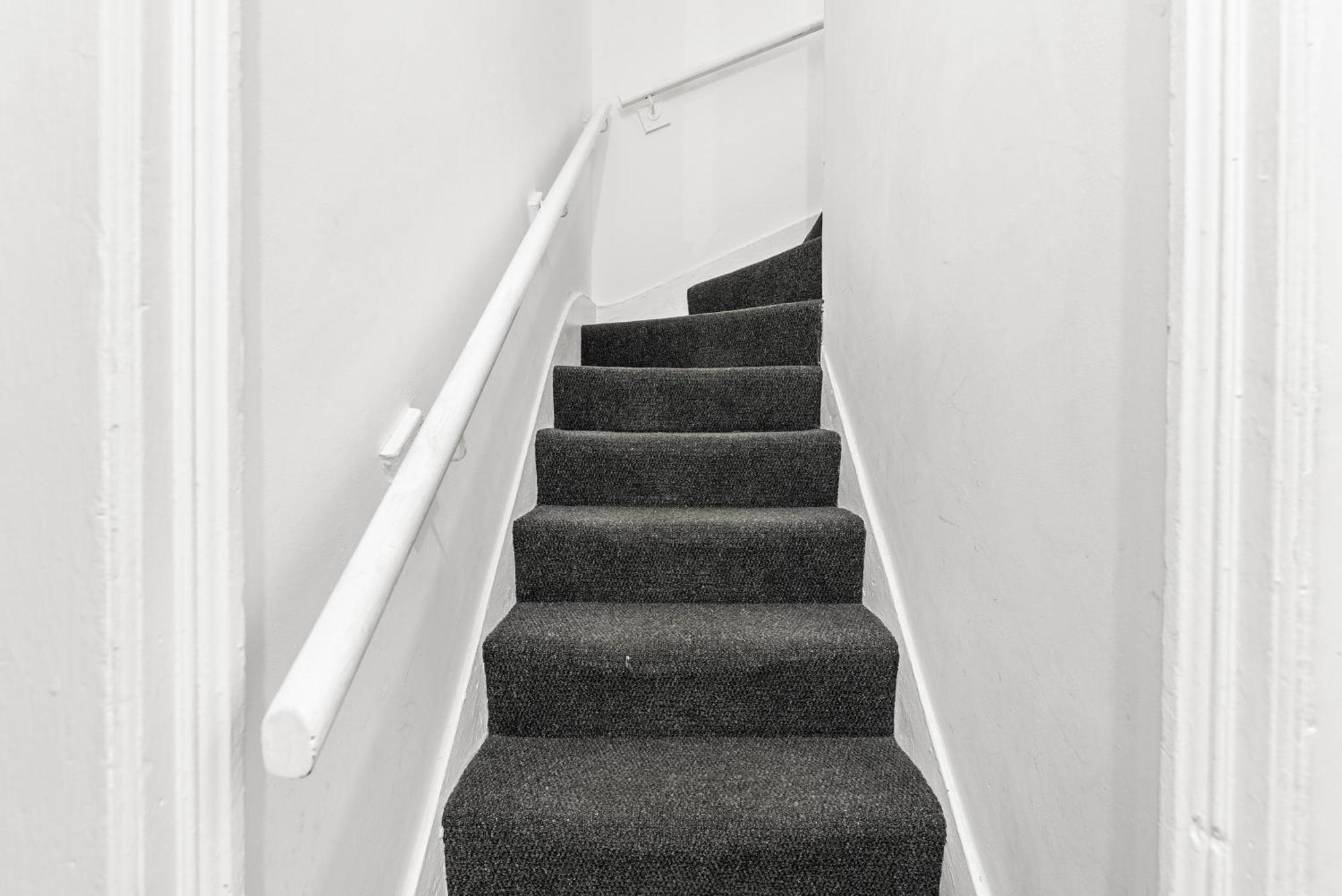Апартаменты 20 Percent Off! Stylish Sheffield Abode Sleeps 12 Экстерьер фото