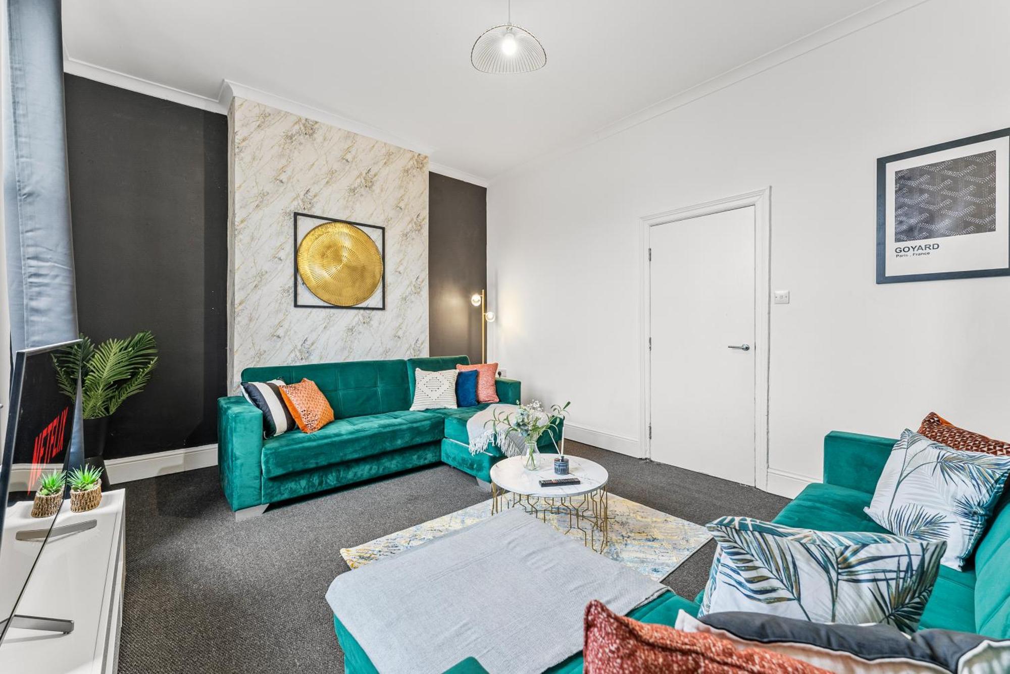 Апартаменты 20 Percent Off! Stylish Sheffield Abode Sleeps 12 Экстерьер фото