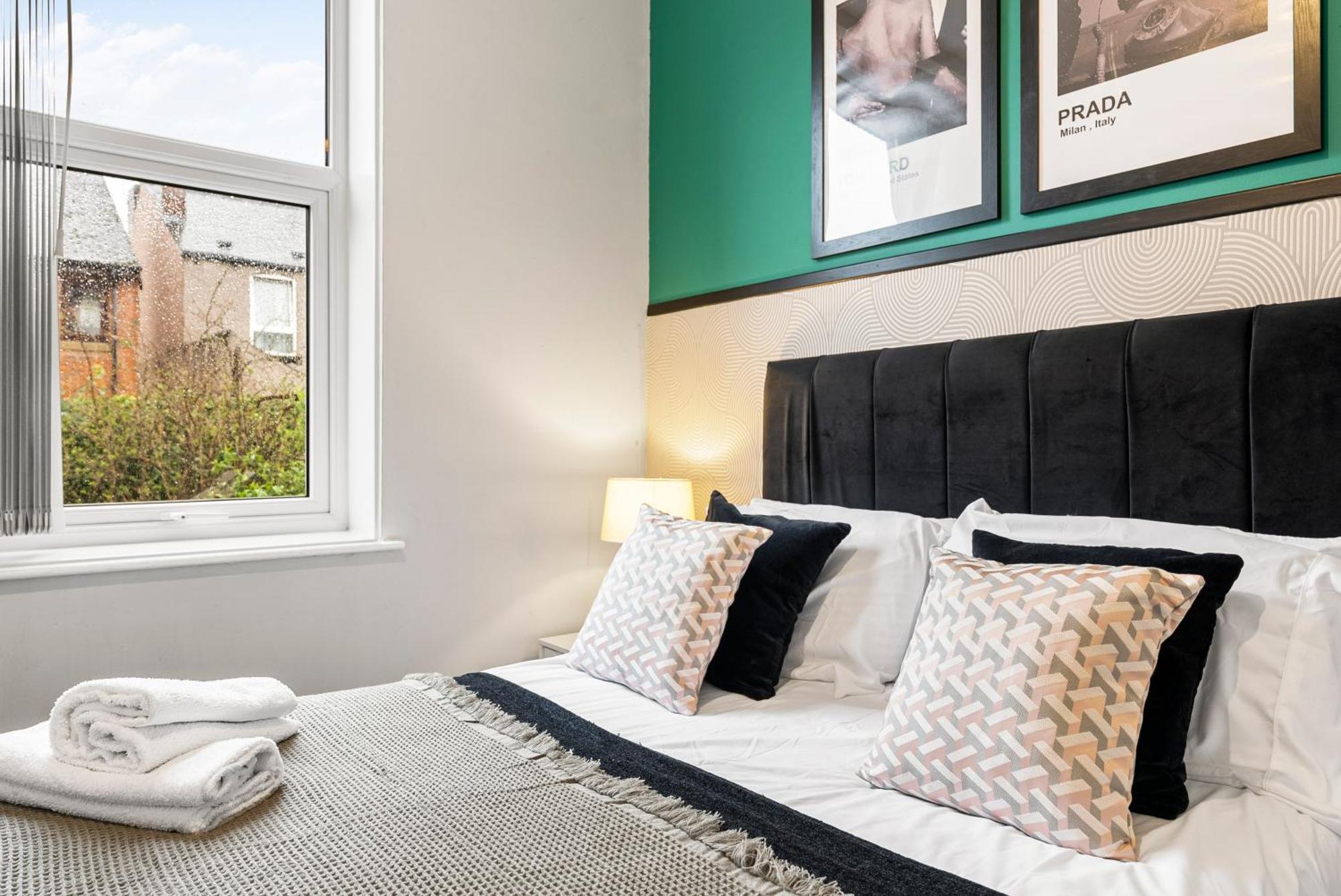 Апартаменты 20 Percent Off! Stylish Sheffield Abode Sleeps 12 Экстерьер фото