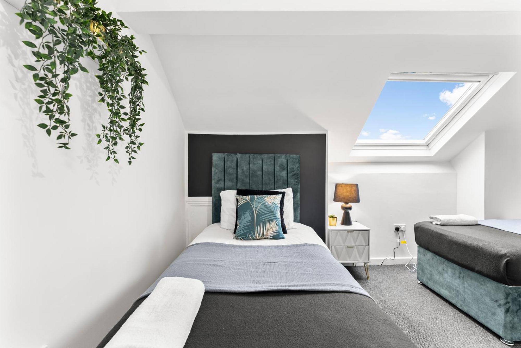 Апартаменты 20 Percent Off! Stylish Sheffield Abode Sleeps 12 Экстерьер фото